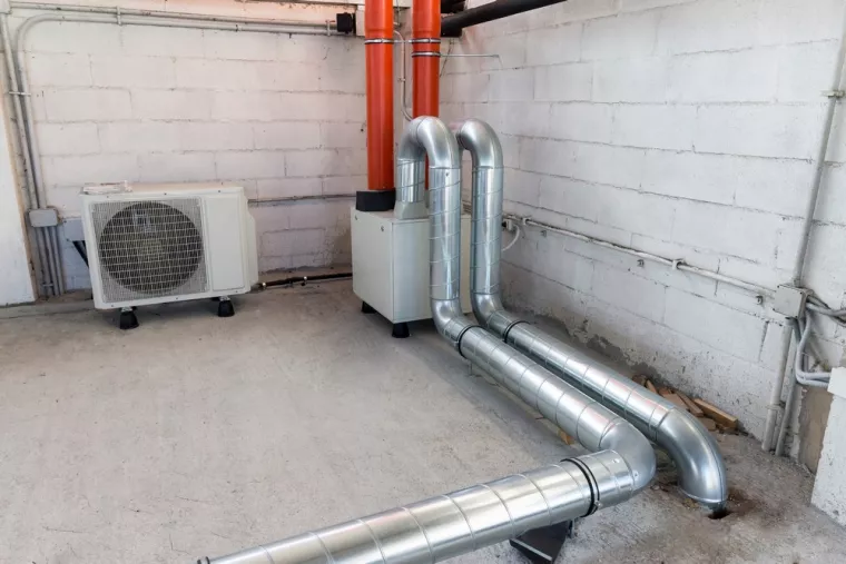 Pourquoi une VMC double flux est-elle plus efficace qu’une simple flux ?, Maen Roch, Progrès Rénovation